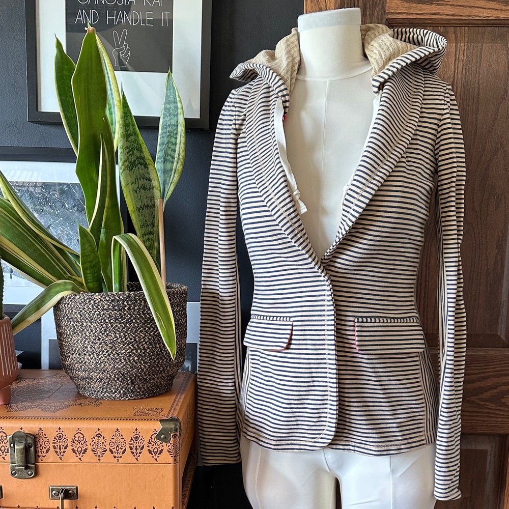 Rachael Roy striped  Women's blazer with removable Hood